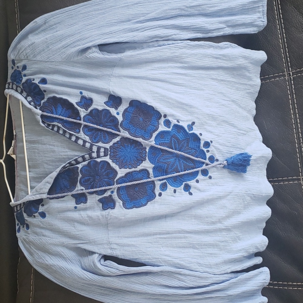 Boden sz 4 long-sleeved shirt
